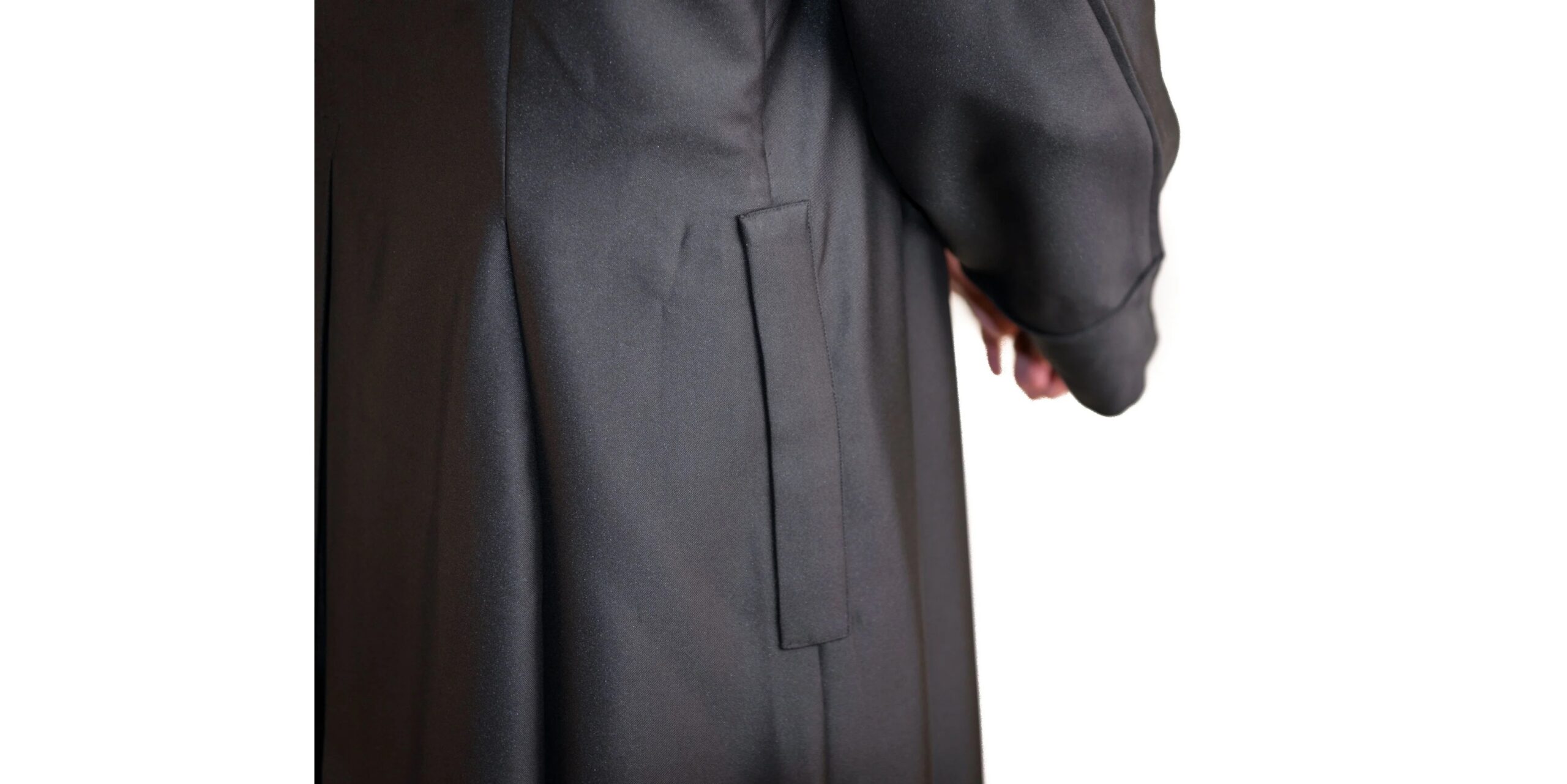 Classic Roman Cassock with Zipper - Image 5